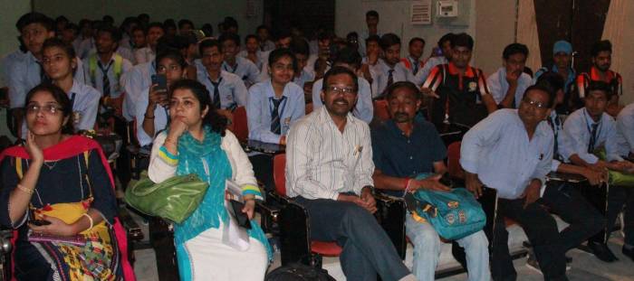 Spic Macay Activity